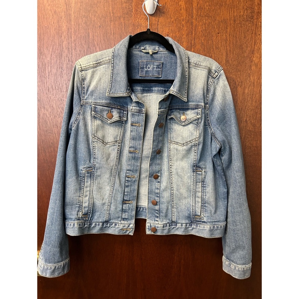 Ann Taylor LOFT denim jacket Sz Large EUC